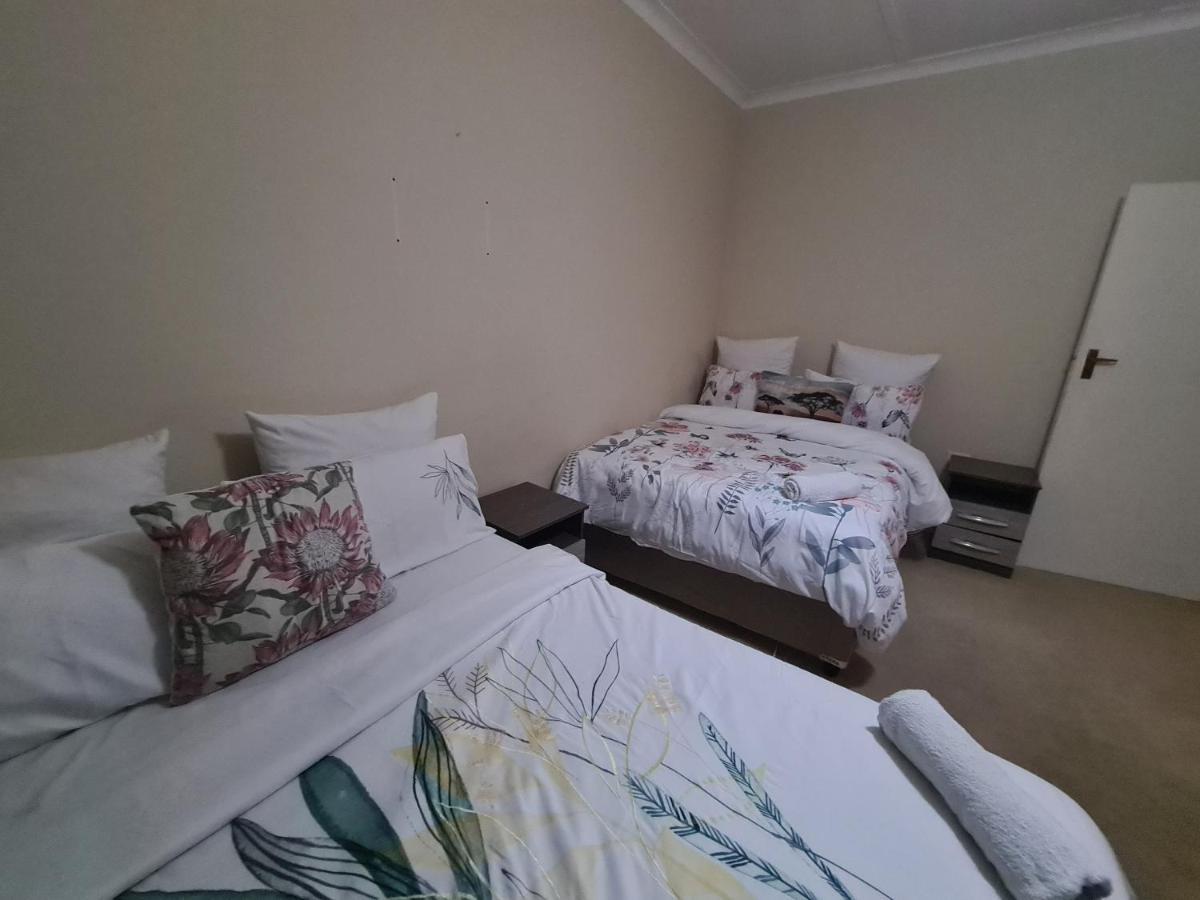 Zenith House Boston Self Catering Accomodation Cidade Do Cabo Exterior foto